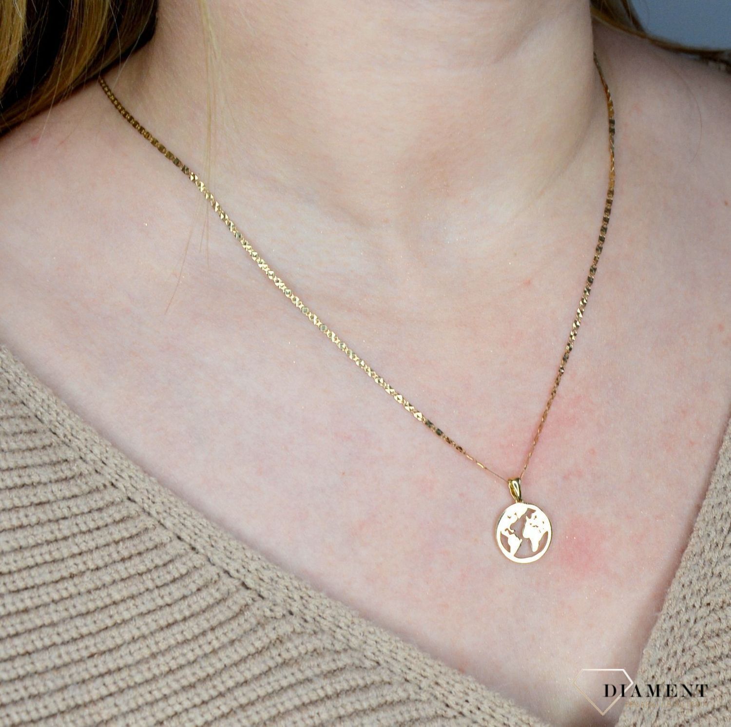 Złoty łańcuszek 585 o szerokości 1,5 mm DIA-LAN-1191-585 1,5mm ✅ Nowoczesny splot łańcuszka o bardzo eleganckim i modnym wyglądzie. ✅.jpg